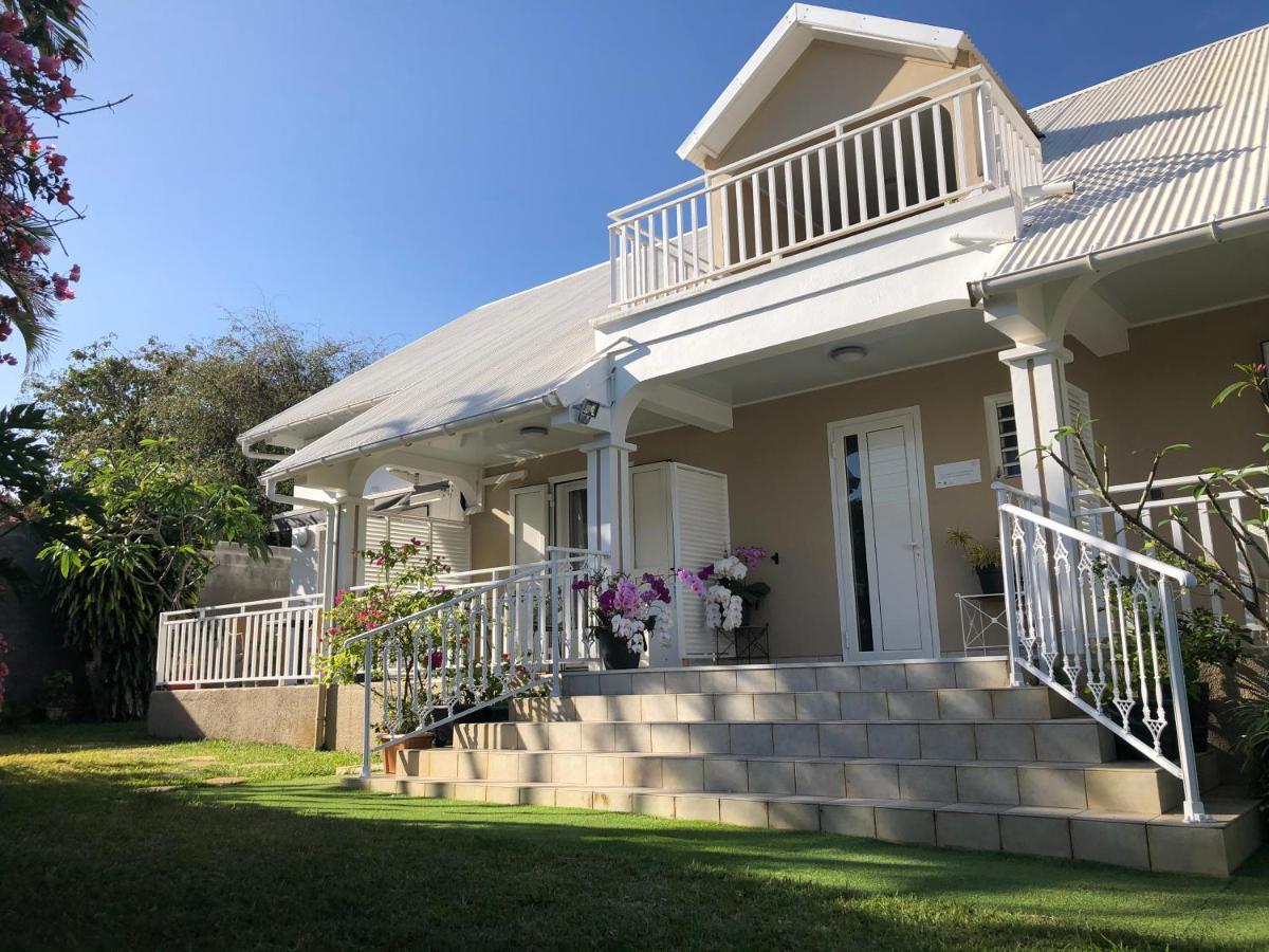 La Villa Mae Saint Pierre Exterior photo